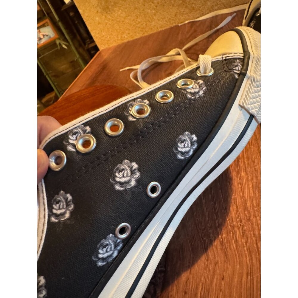 NWT‎ Converse All-Star Roses Size Men's 9 Women's 11 - Picture 8 of 12